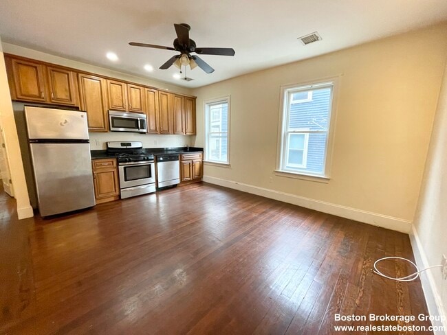 178 Hillside St, Unit 2 in Boston, MA - Foto de edificio - Building Photo