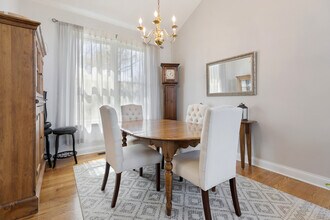 526 Normandy Ln in Barrington, IL - Building Photo - Building Photo