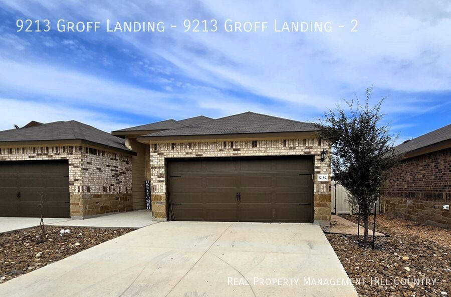 9213 Groff Lndg in Converse, TX - Building Photo