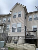 21910 Weeping Willow Ln in Lexington Park, MD - Building Photo