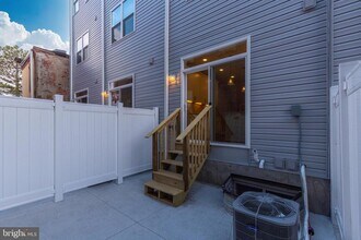 141 W Huntingdon St in Philadelphia, PA - Building Photo - Building Photo