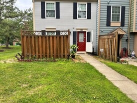 3212 Tapestry Cir in Burtonsville, MD - Building Photo