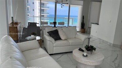 18671 Collins Ave, Unit 804 in Sunny Isles Beach, FL - Foto de edificio - Building Photo