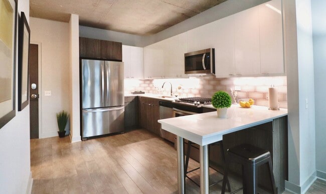 property at 1031 W Addison St