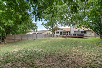 2110 Spring Breeze Dr in Round Rock, TX - Foto de edificio - Building Photo