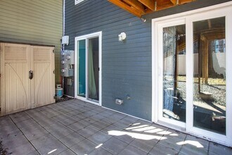 795 E 3rd St in Boston, MA - Foto de edificio - Building Photo