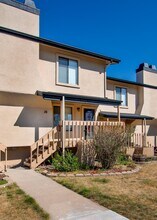 16 Old Broadmoor Rd in Colorado Springs, CO - Building Photo - Building Photo