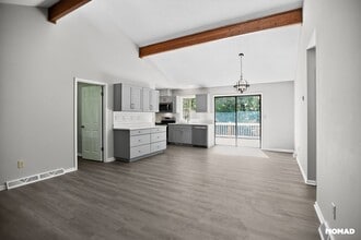 10 New Bern Dr in Fletcher, NC - Building Photo - Building Photo