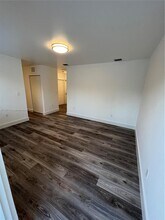 2119 NW 43rd St in Miami, FL - Building Photo - Building Photo
