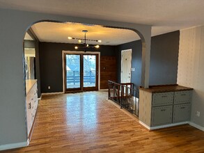 2400 S Sherman Ave in Sioux Falls, SD - Foto de edificio - Building Photo