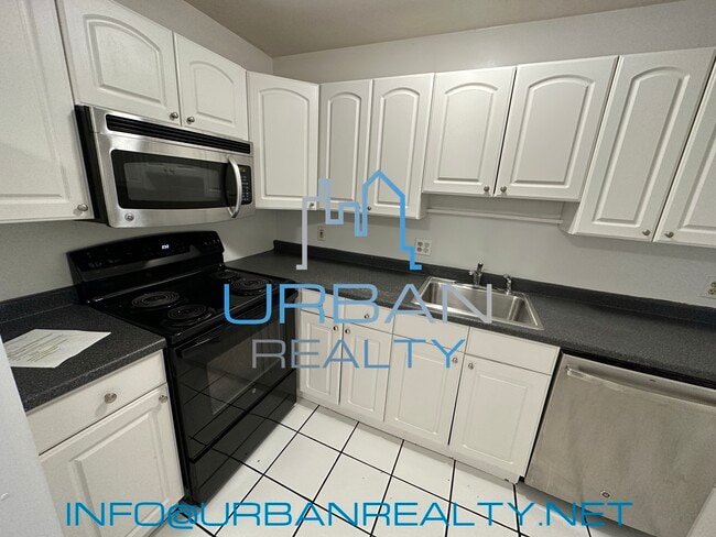 1911 Beacon St, Unit 1