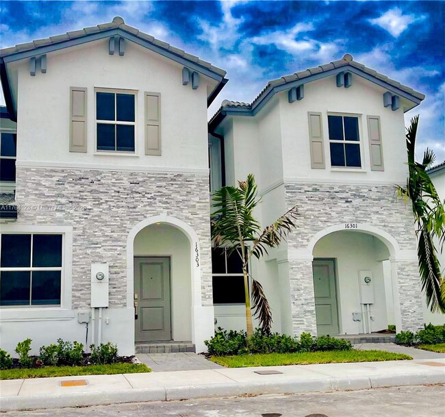 16301 SW 292nd St in Homestead, FL - Building Photo - Building Photo