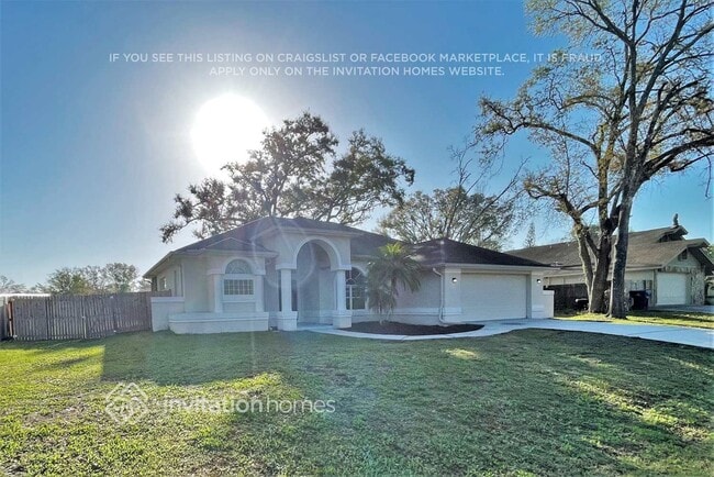 4924 Canterbury Dr in Land O Lakes, FL - Building Photo - Building Photo