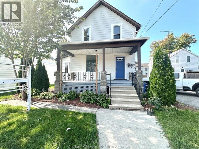 property at 252 Queen St