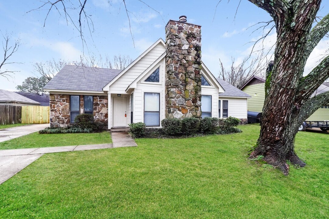 6628 Birch Run Ln in Memphis, TN - Building Photo