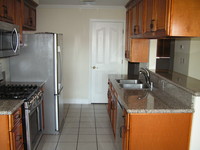 2732 Wilson Ave, Unit 7 photo'