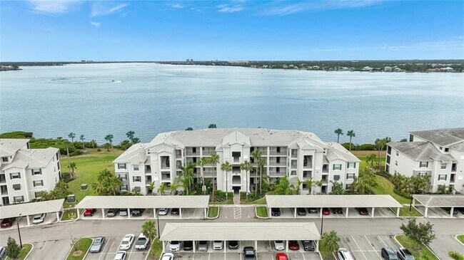 property at 910 Tidewater Shores Loop