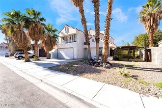 2208 Tarraso Way in Las Vegas, NV - Building Photo - Building Photo