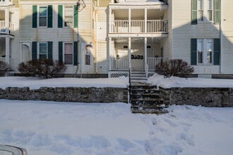 81 Ashland St in Manchester, NH - Foto de edificio - Building Photo