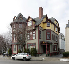 89 Parade St in Providence, RI - Foto de edificio - Building Photo