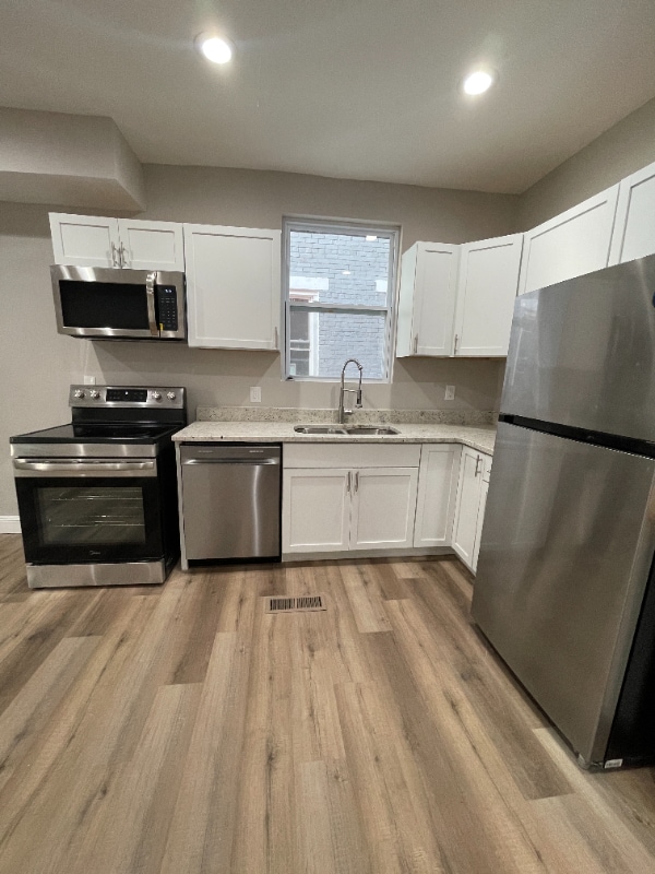 property at 928 Fairbanks Ave