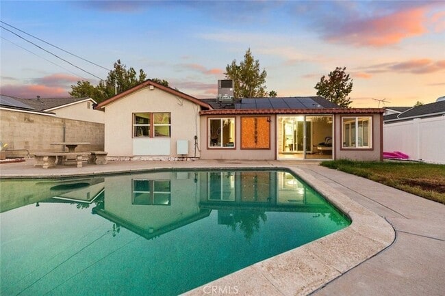 property at 11377 Gaynor Ave