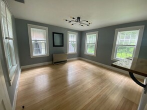 12 Lowell St in Windsor, VT - Building Photo - Interior Photo