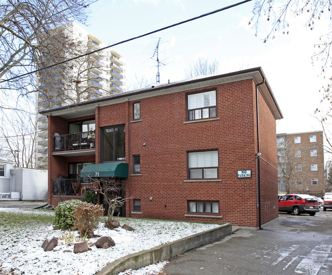 71 High St in Mississauga, ON - Building Photo - Primary Photo