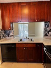 713 NW 103rd Terrace in Pembroke Pines, FL - Building Photo - Building Photo