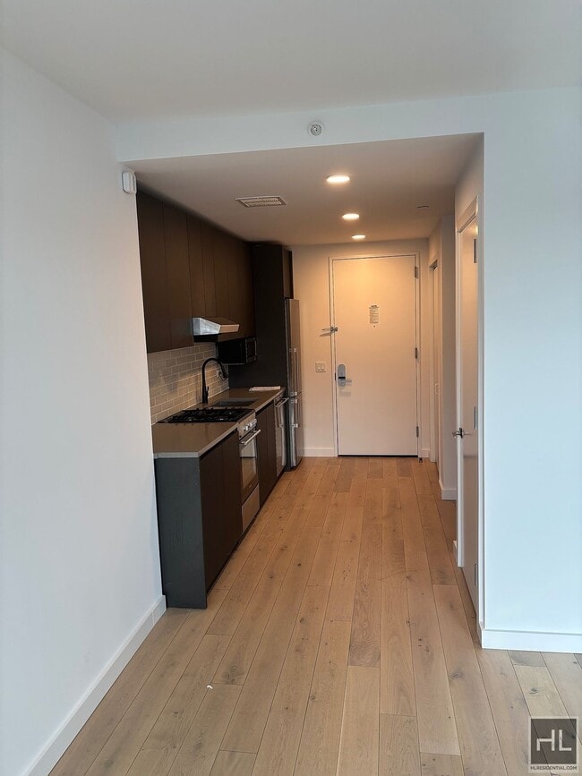 144-74 Northern Blvd