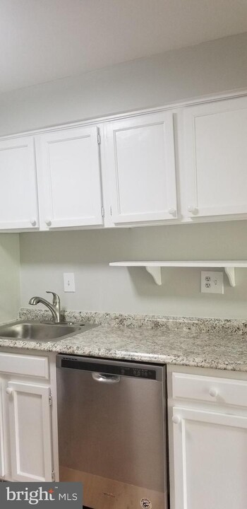 7753 Patriot Dr-Unit -45 in Annandale, VA - Building Photo