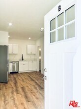 938 W Glenoaks Blvd in Glendale, CA - Foto de edificio - Building Photo