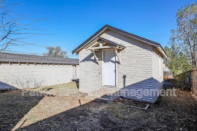 4240 SW 10th Ave in Amarillo, TX - Building Photo - Building Photo