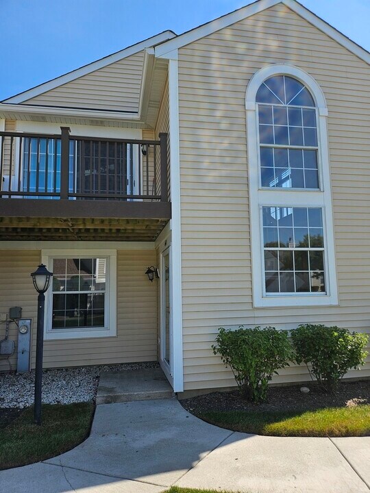 640 Le Parc Cir in Buffalo Grove, IL - Building Photo