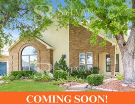 18732 Voss Rd in Dallas, TX - Building Photo