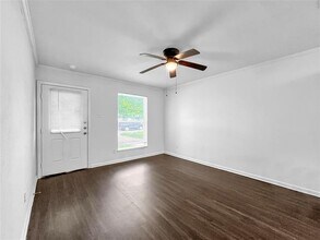 6724 Maxine Dr in Dallas, TX - Building Photo - Building Photo