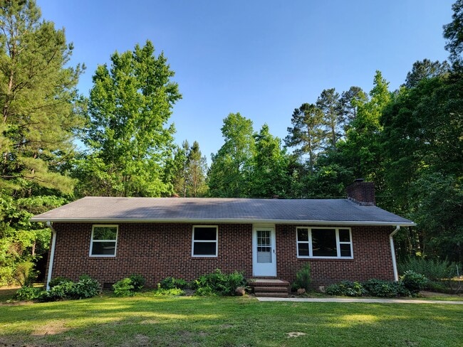 1101 Lily Pad Ln in Chapel Hill, NC - Building Photo - Building Photo