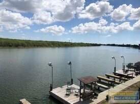 35439 Marshall Hutts Rd in Rio Hondo, TX - Building Photo