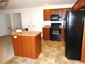 150 Mount Olive Ln in Ephrata, PA - Building Photo - Building Photo
