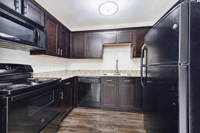 427 W 16th St