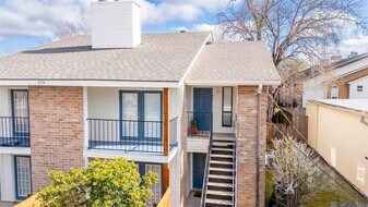 219 Ship Dr, Unit B in Baton Rouge, LA - Building Photo