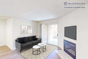 400 Appian Way in Pomona, CA - Building Photo