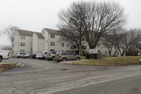 Catalpa Tree Apartments in Savannah, MO - Foto de edificio - Building Photo