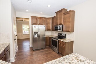 1177 Weatherford St in Auburn, AL - Building Photo - Building Photo