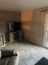 232 Woodbridge Dr in Pittsburgh, PA - Building Photo - Building Photo