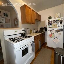 4833 N Hoyne Ave-Unit -4833-2B in Chicago, IL - Building Photo - Building Photo