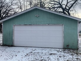 1109 W Front St in Albert Lea, MN - Building Photo - Building Photo