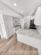 652 W 800 N in Clinton, UT - Building Photo - Building Photo