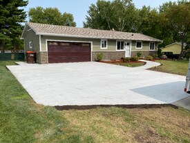 14860 Upper 55th St N in Stillwater, MN - Building Photo