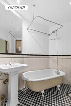 131 1/2 Noble St in Brooklyn, NY - Building Photo - Building Photo
